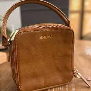 doTERRA Tan oil case & purse